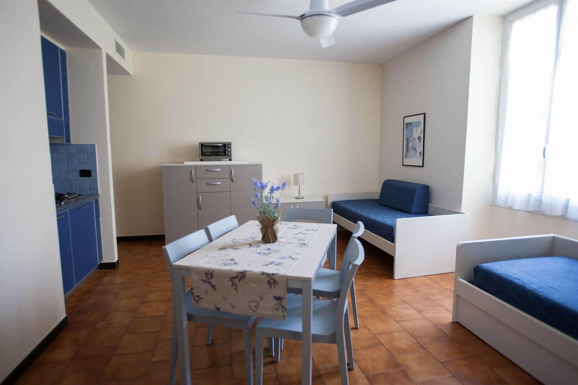 إمبيريا Residence Rta Villa Marina المظهر الخارجي الصورة