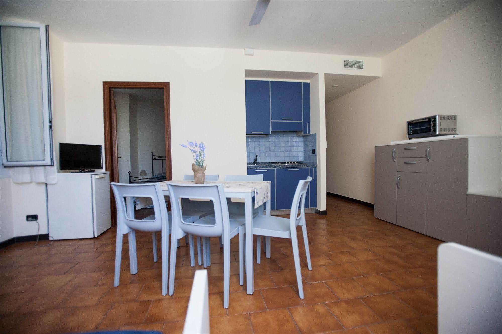 إمبيريا Residence Rta Villa Marina المظهر الخارجي الصورة
