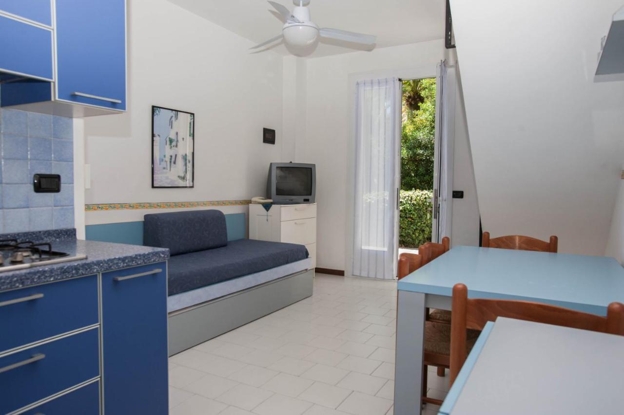 إمبيريا Residence Rta Villa Marina المظهر الخارجي الصورة